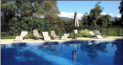 Quiet house with swimming pool