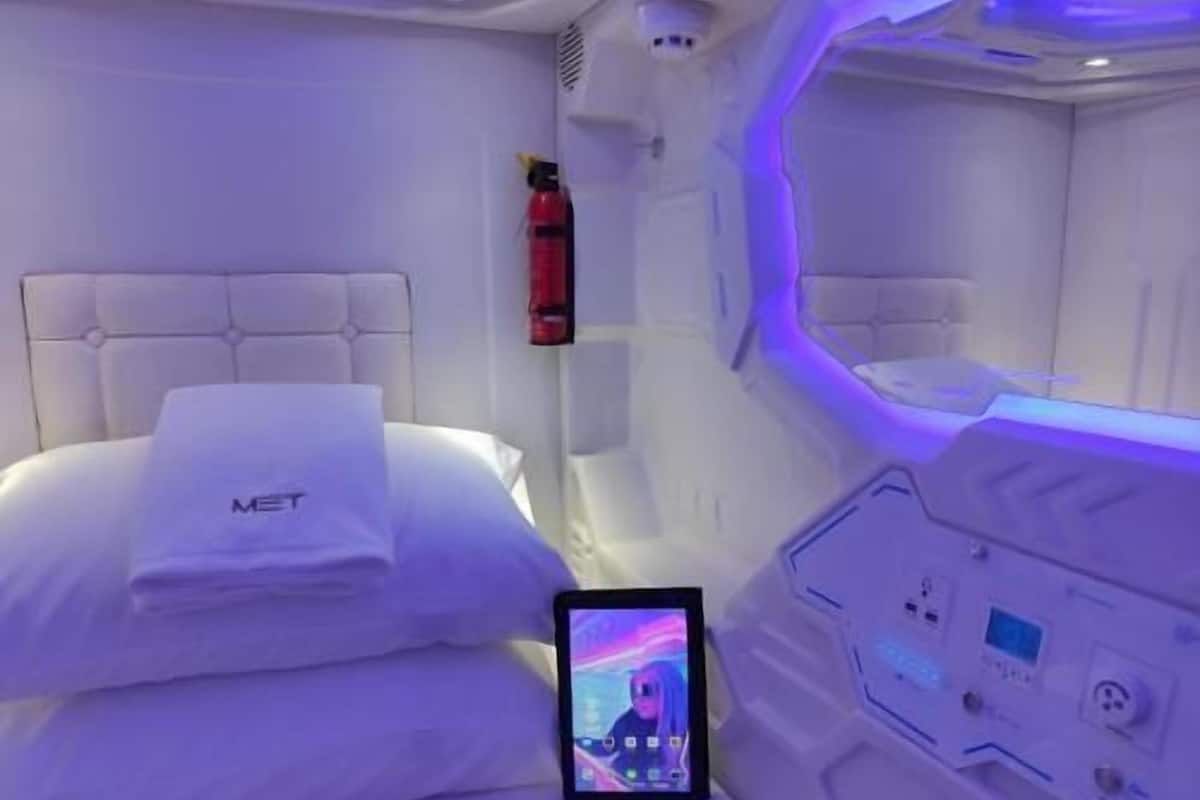 In-room safe, iron/ironing board, free WiFi, bed sheets