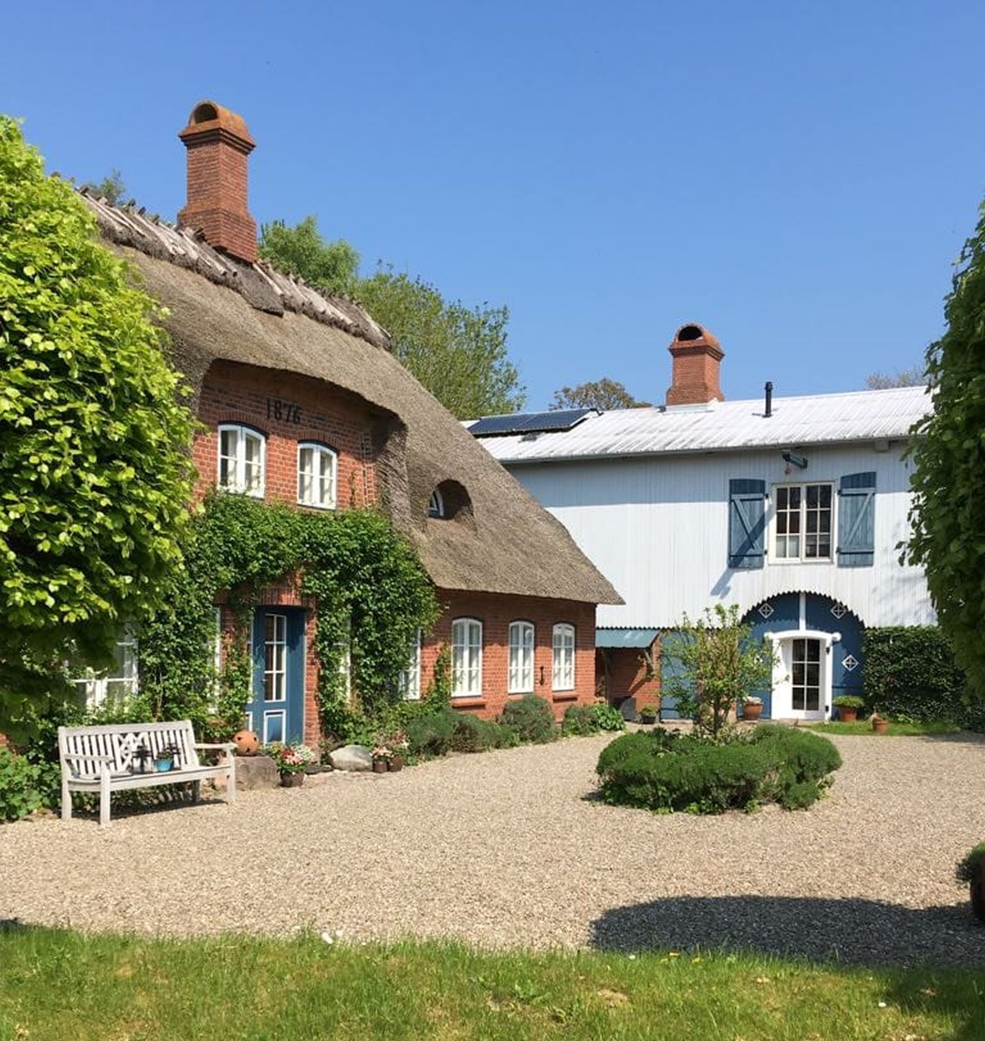 Blick auf das Landhaus Börmoos