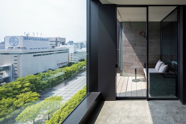 Premier Room, 1 King Bed, Balcony, Park View (Balcony) | Park view
