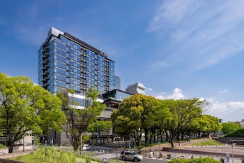 Tiad, Autograph Collection