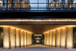 مدخل المنشأة