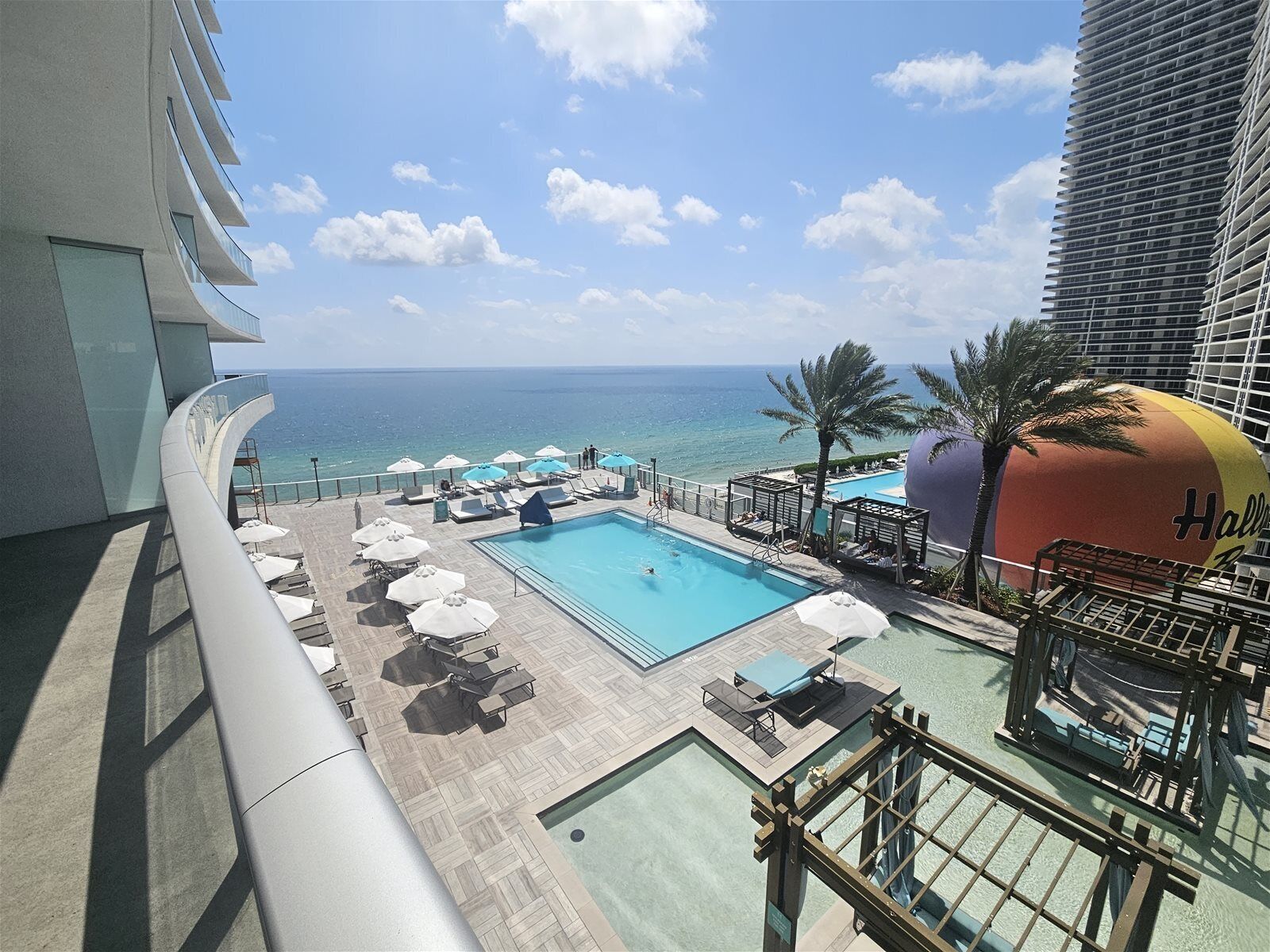 LYFE Resort - Stunning Ocean Views - Unit 1005.