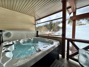 Property grounds - Sullivan Stone 3 True Ski-In/Ski-Out Mountain Home with Private Hot Tub! - Sleeps 10 (Kimberley)