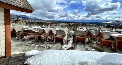 Sullivan Stone 3 True Ski-In/Ski-Out Mountain Home with Private Hot Tub! - Sleeps 10