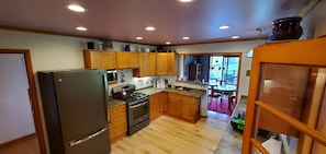 Fridge, microwave, oven, stovetop - Hillside Haven (Penn Yan)