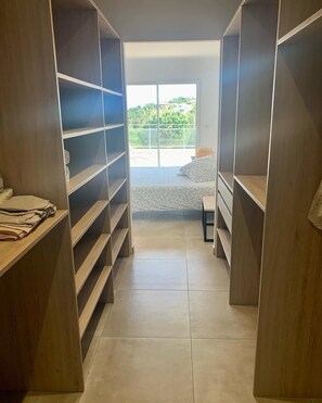 5 Schlafzimmer, Bügeleisen/Bügelbrett, kostenloses WLAN, Bettwäsche
