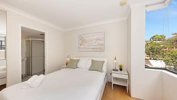 2 bedrooms, desk, iron/ironing board, travel cot