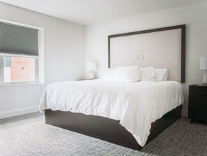 1 habitación, escritorio, tabla de planchar con plancha y wifi gratis 