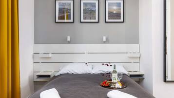 Fer et planche à repasser, Wi-Fi, draps fournis