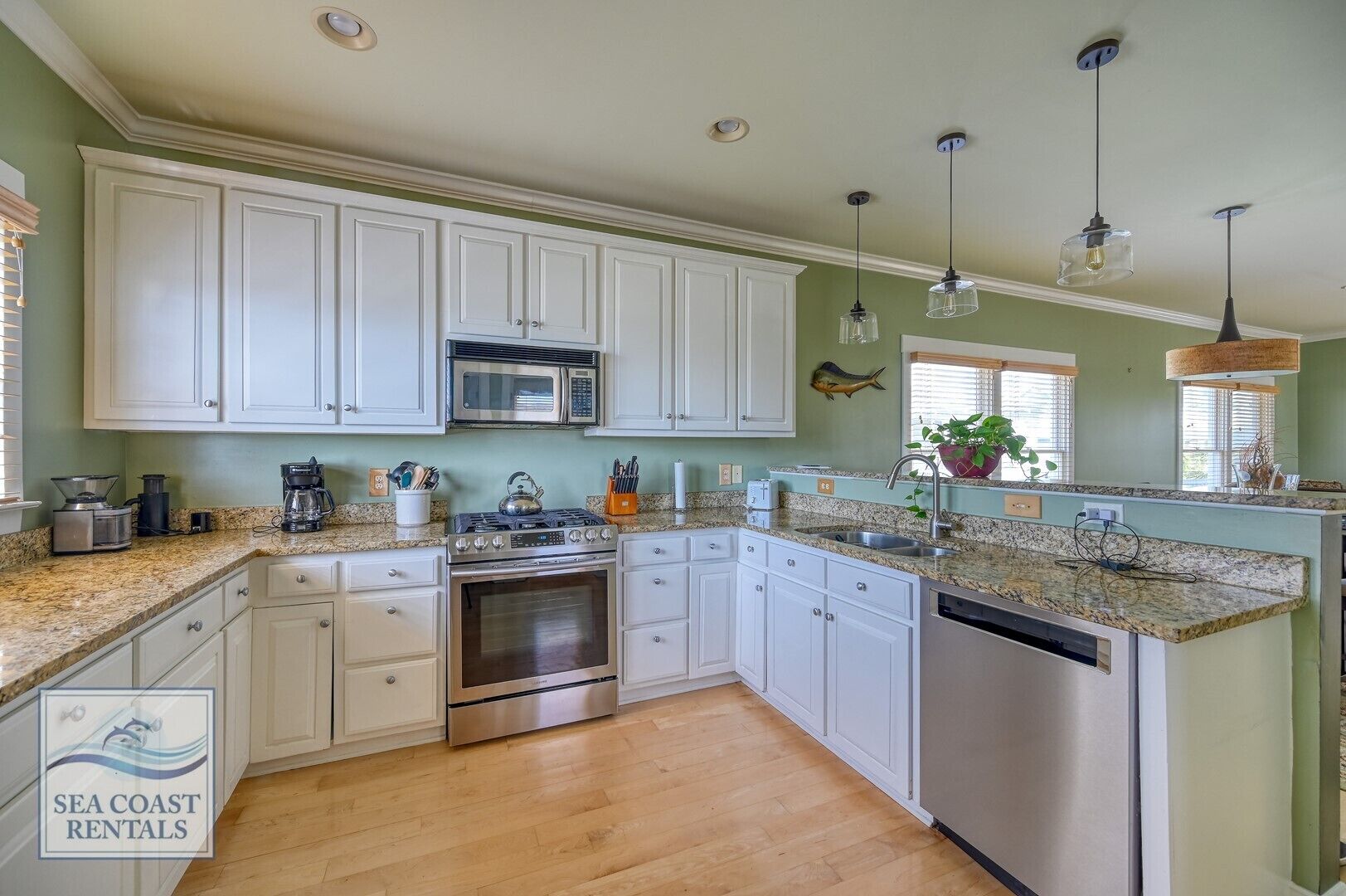 122 Seaside Lane- Community Pool