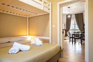 2 habitaciones, tabla de planchar con plancha y wifi gratis 