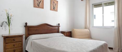 2 bedrooms, free WiFi, bed sheets