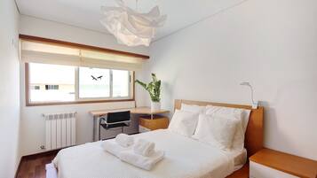 3 habitaciones, tabla de planchar con plancha y wifi gratis