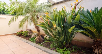 Apartment 'Appartamento Leo' with Private Terrace, Private Garden and Wi-Fi