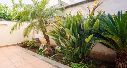 Apartment 'Appartamento Leo' with Private Terrace, Private Garden and Wi-Fi