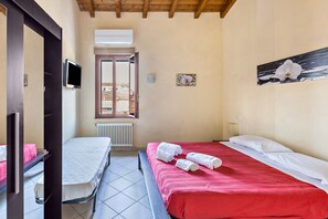 2 habitaciones, tabla de planchar con plancha y wifi gratis 