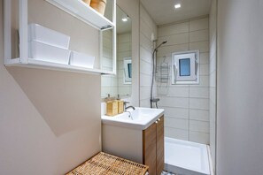 Hair dryer - Brand New Ocean Breeze Suite (Kos)