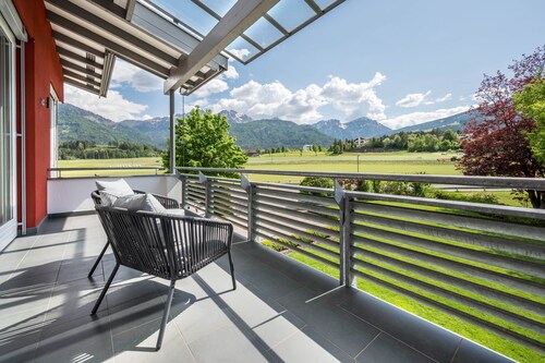 Apartment 'Suite Marianne' with Mountain View, Private Terrace and Wi-Fi