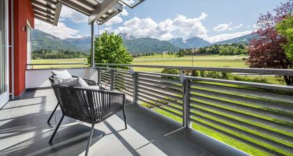 Apartment 'Suite Marianne' with Mountain View, Private Terrace and Wi-Fi