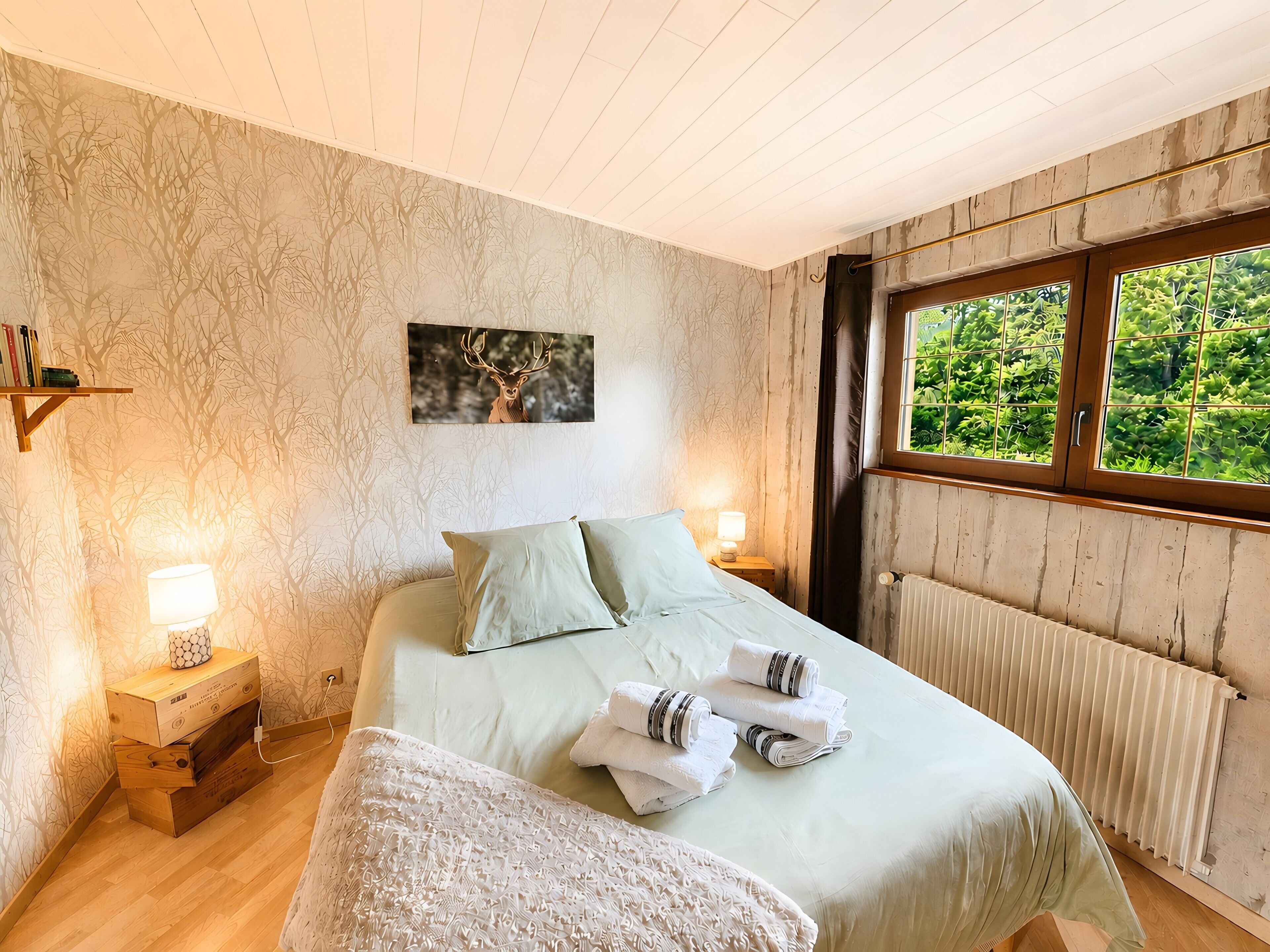 2 dormitorios, tabla de planchar con plancha, wifi gratis y ropa de cama