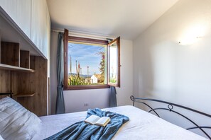 1 makuuhuone, silitysrauta/-lauta, ilmainen Wi-Fi, vuodevaatteet