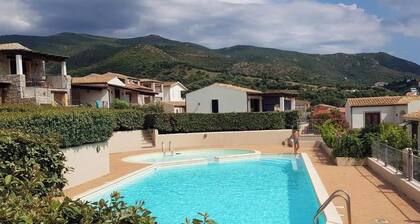 Holiday Home 'Casa Gio' with Sea View, Garden, Shared Pool and Wi-Fi