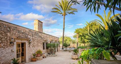 Ferienhaus 'Villa Moli De Ca N'orell' mit privatem Pool, Gemeinschaftsterrasse und WLAN