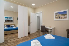 3 bedrooms, iron/ironing board, free WiFi