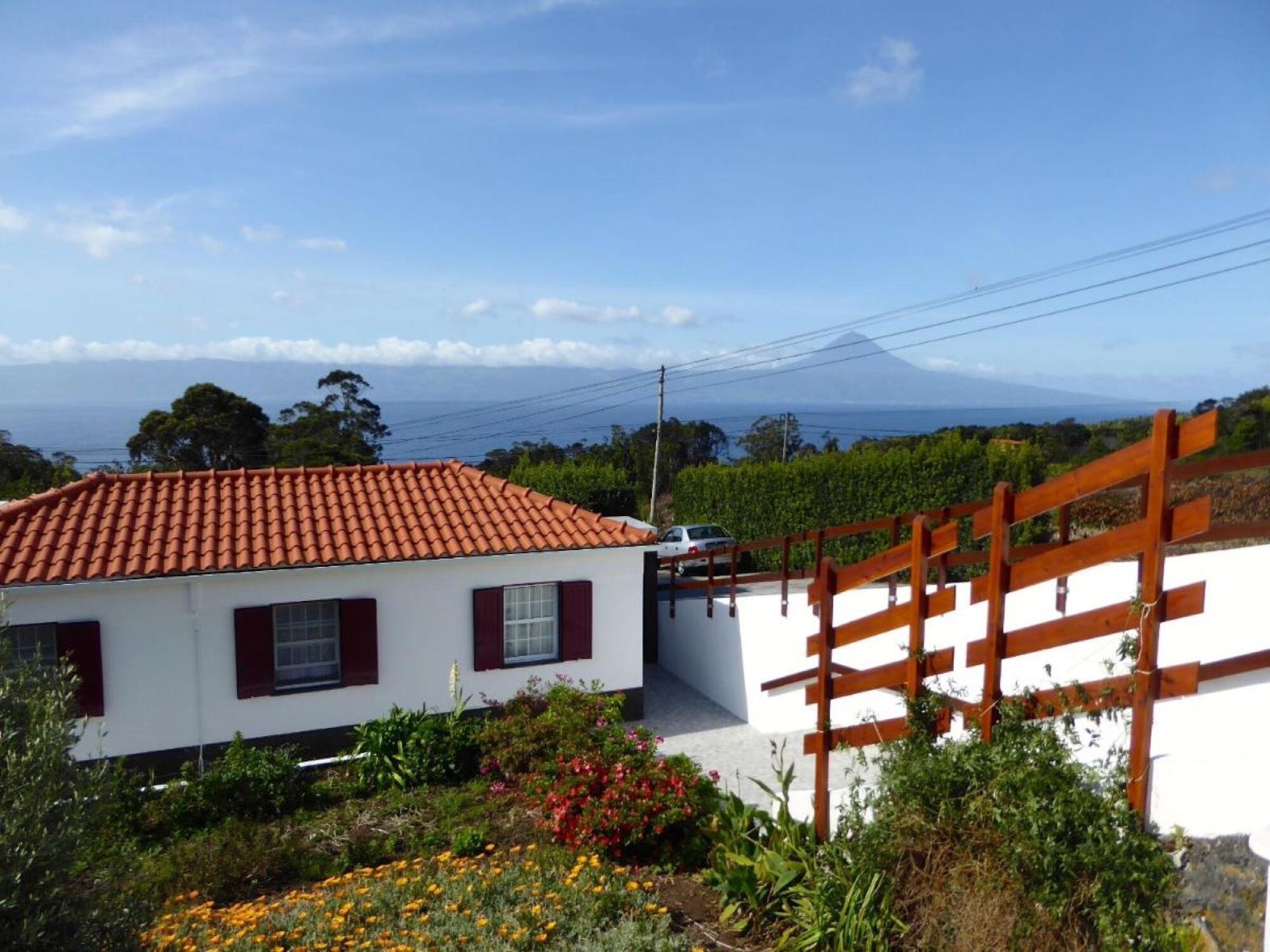 Holiday Home 'Azorean Cottage São Jorge' with Sea View, Wi-Fi and Air Conditioning