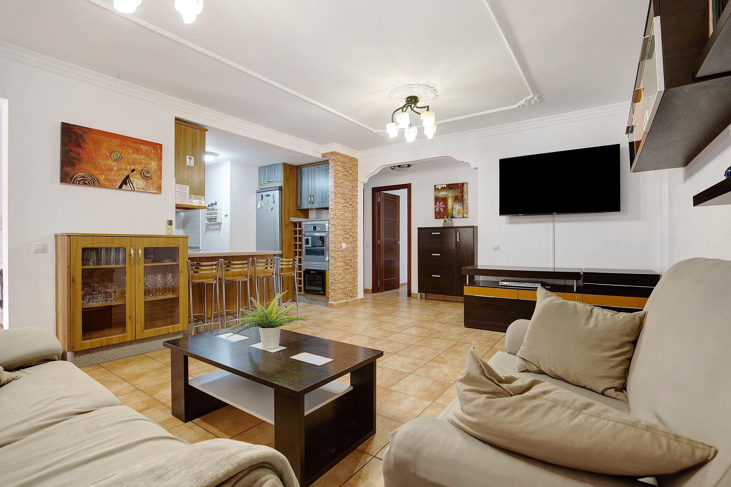 TV, DVD player, aparelho de som