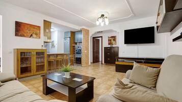 TV, DVD player, aparelho de som