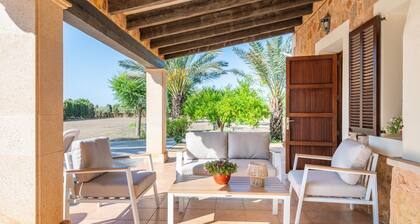 Country House 'Es Revolt De Sa Barrala' with Private Pool, Wi-Fi and Air Conditioning