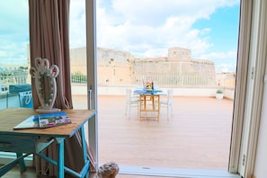 Dining - Holiday Home 'Casa Sveva A Otranto Vista Mare' with Private Terrace and Air Conditioning (Otranto)