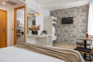 In-room safe, desk, soundproofing, iron/ironing board - Diana Art Boutique Hotel  (Rhodes)