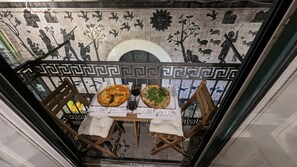 Habitación de lujo, 1 habitación, balcón, vista a la ciudad | Vista a la ciudad