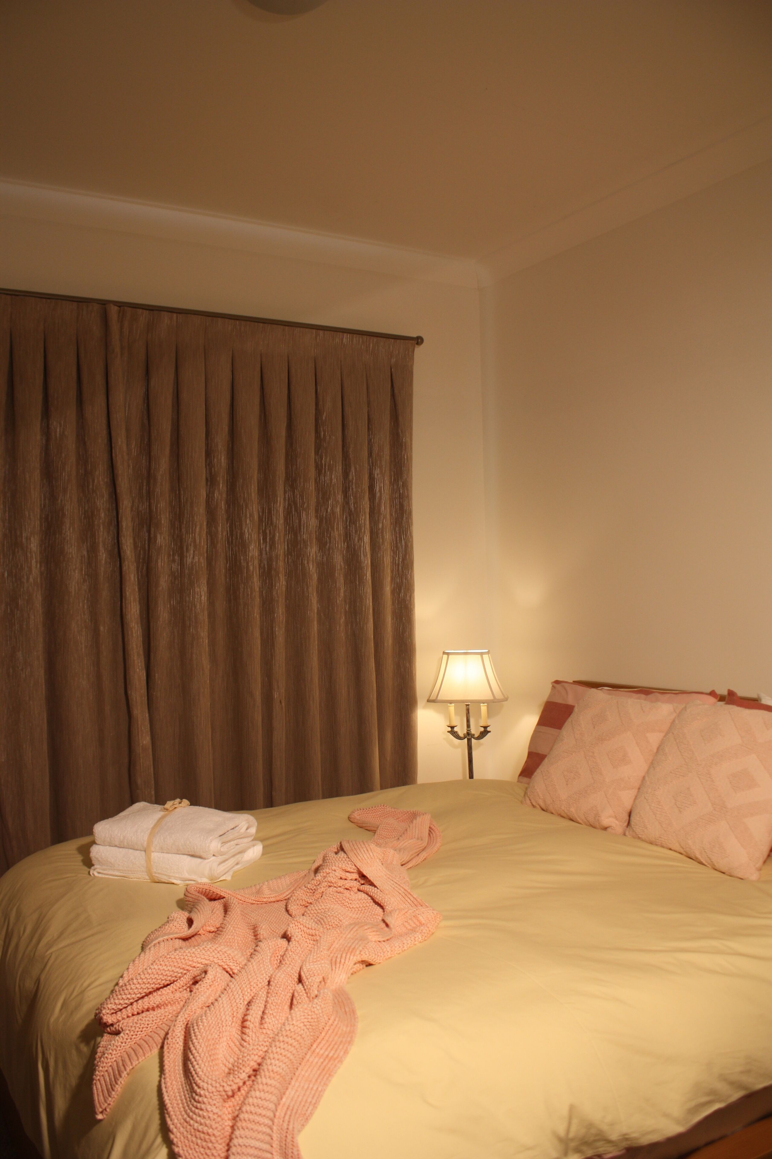 'Oaklands' tranquil established gardens