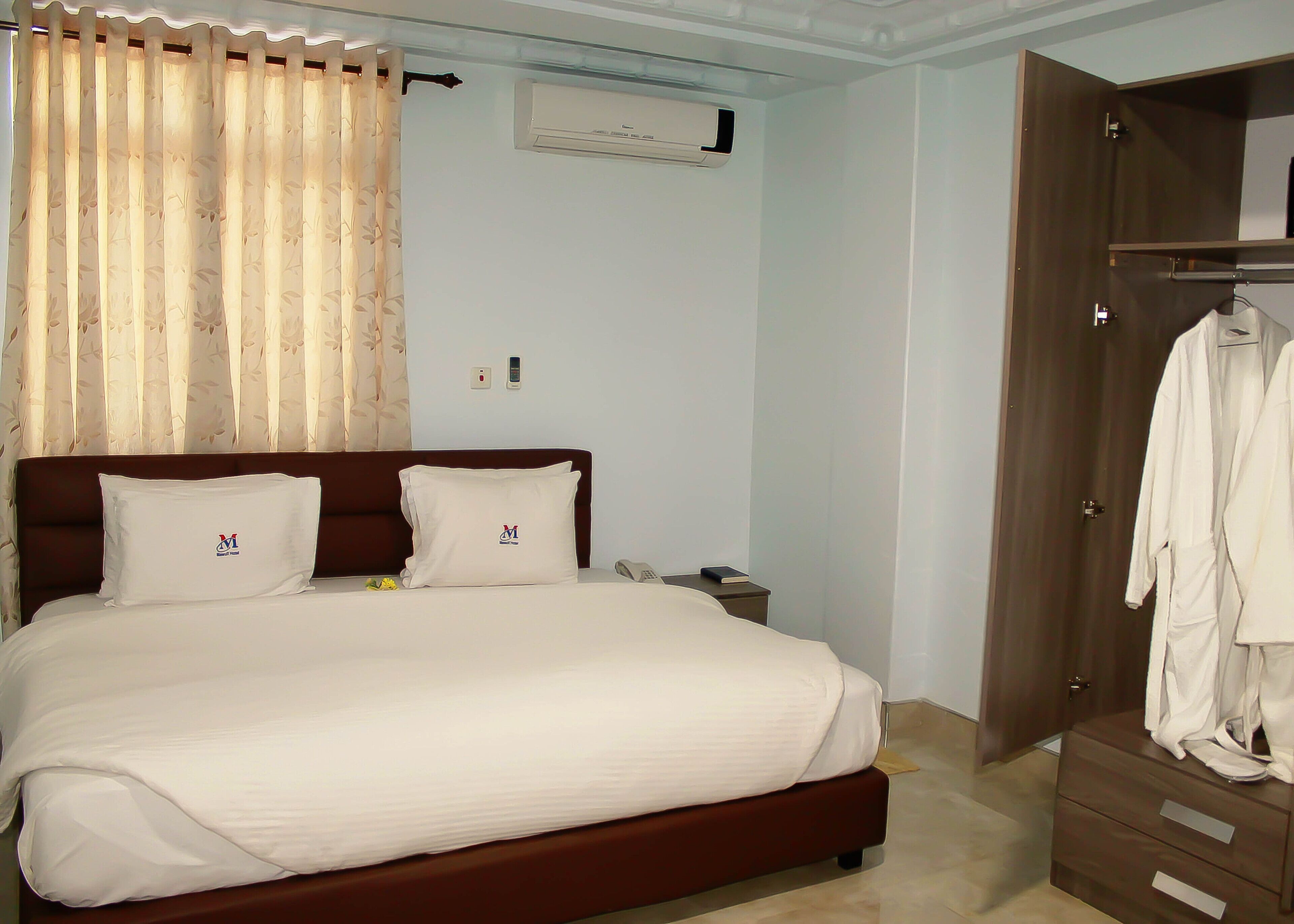 43 chambres, Wi-Fi, draps fournis