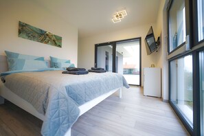 3 bedrooms, WiFi, bed sheets