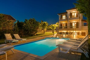 Villa superior | Terraza o patio