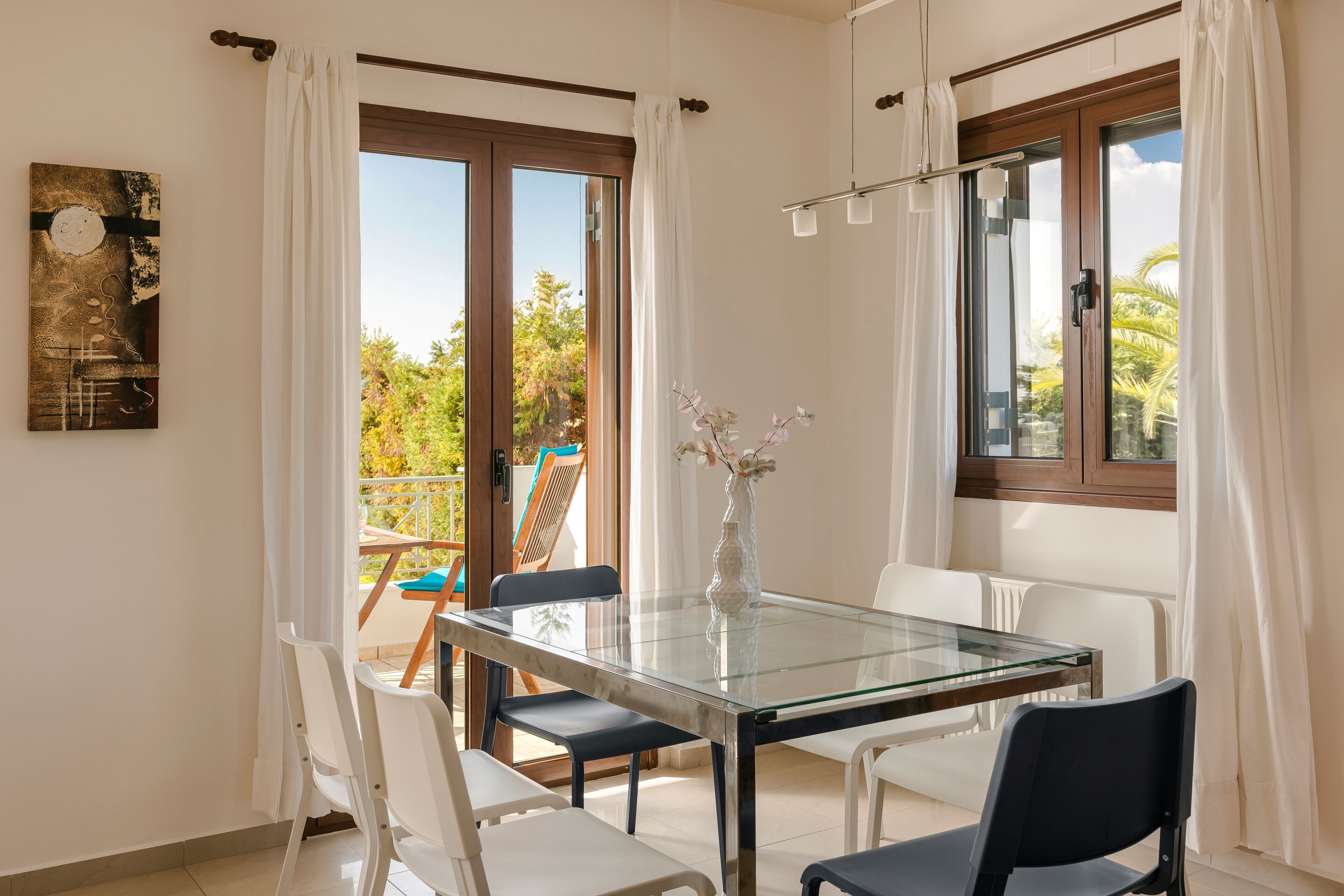 Superior Villa | Dining room