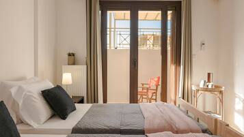 4 bedrooms, individually decorated, individually furnished