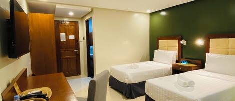 Comfort Twin Room | Desk, blackout drapes, iron/ironing board, free WiFi