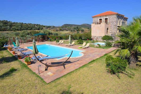 Outdoor pool - Molivos hills apartments 1bed (molivos)