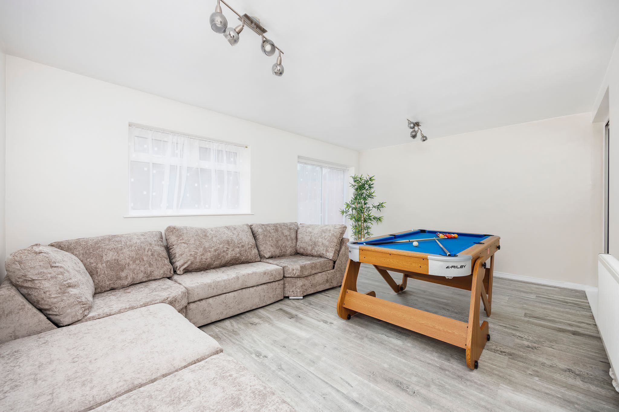 Family home close to town centre , park and blue water.