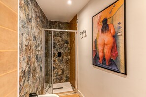 Luxury Apartment | Bathroom | Free toiletries, hair dryer, bidet, towels - AwesHome - Pisa Park View Apartment (Pisa)