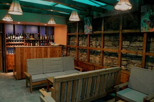 Bar (en la propiedad)