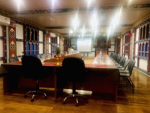 Meeting facility
