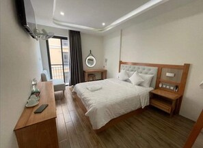 Memory-foam beds, minibar, individually decorated - SK BOUTIEQUE HOTEL (Phu Quoc)