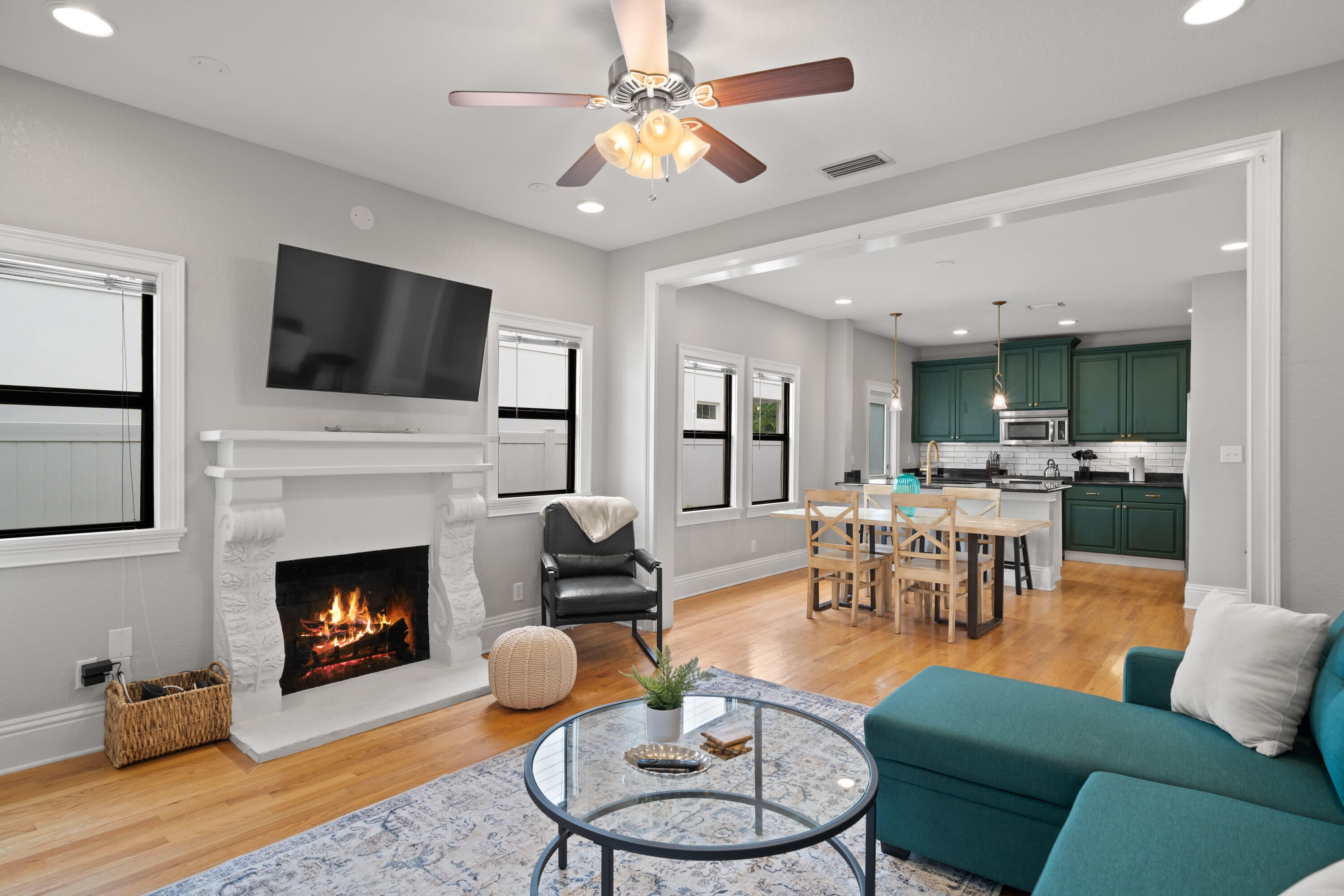 Palma Ceia Later | Great for Big Groups!